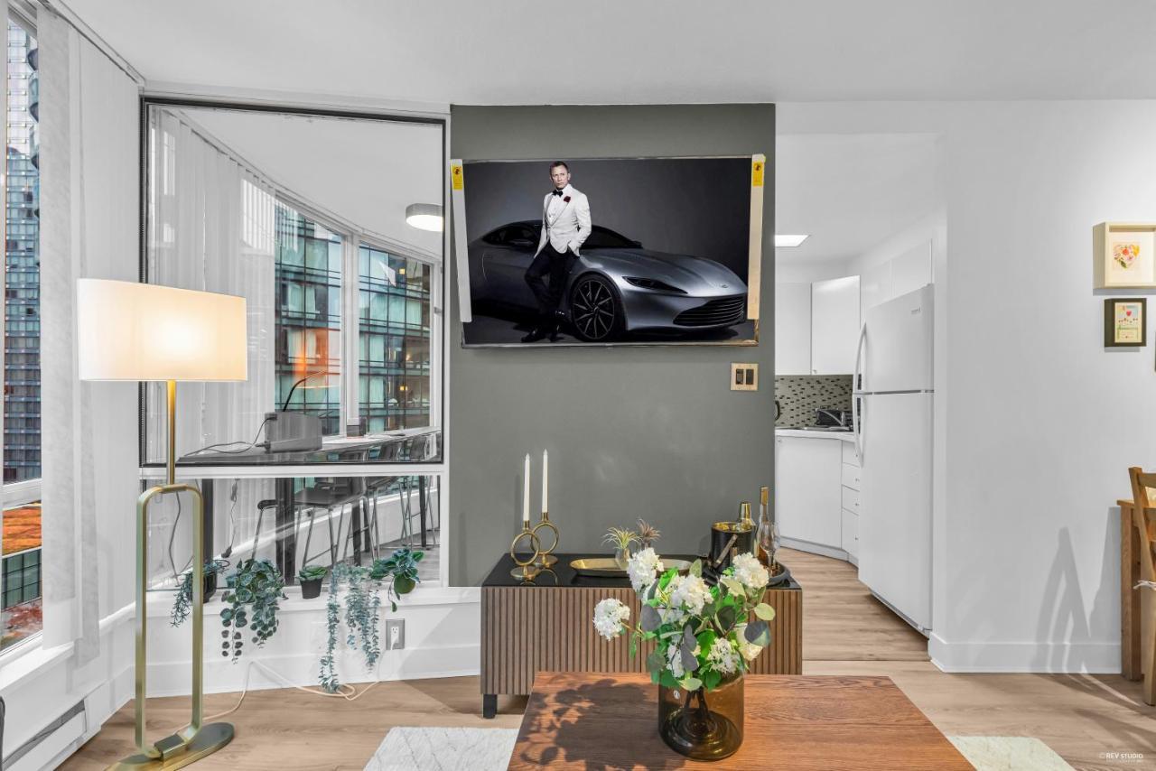 1-Br Condo In Downtown Coal Harbour With Parking And City Views Ванкувер Экстерьер фото